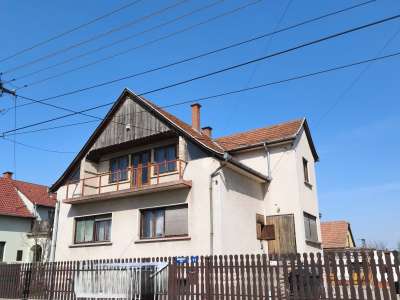 Eladó családi ház - Cegléd / 1. kép