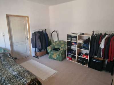 Eladó családi ház - Törtel / 3. kép