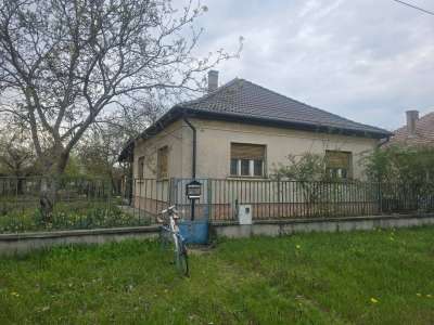 Eladó családi ház - Újszilvás / 2. kép