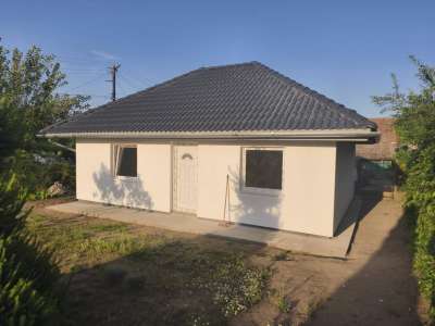 Eladó családi ház - Tápiószele / 1. kép