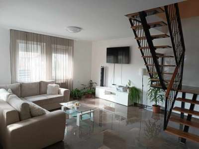 Eladó családi ház - Tápiószentmárton / 1. kép