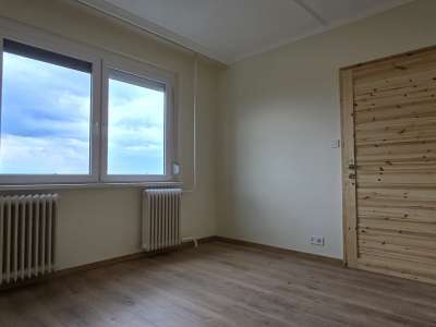 Eladó panellakás - Cegléd (Belváros) / 9. kép