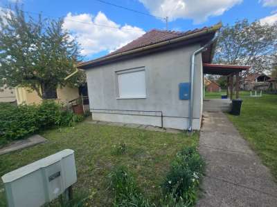 Kiadó családi ház - Cegléd / 1. kép