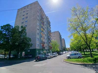 Eladó panellakás - Cegléd (Belváros) / 2. kép