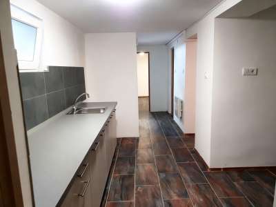 Kiadó üzlethelyiség - Szolnok (Belváros) / 1. kép
