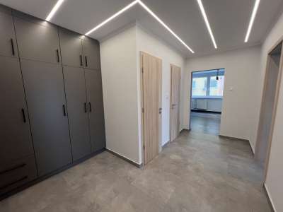 Eladó panellakás - Szolnok (Széchenyi-lakótelep) / 2. kép