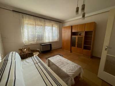 Eladó családi ház - Szolnok (Alcsi városrész) / 2. kép