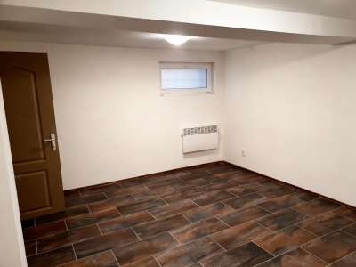 Kiadó téglalakás - Szolnok (Belváros) / 6. kép