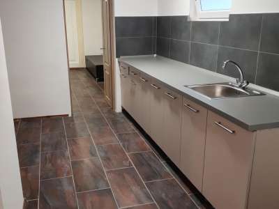 Kiadó téglalakás - Szolnok (Belváros) / 4. kép