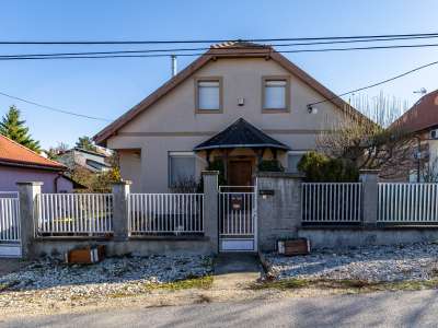 Eladó családi ház - Érd / 1. kép