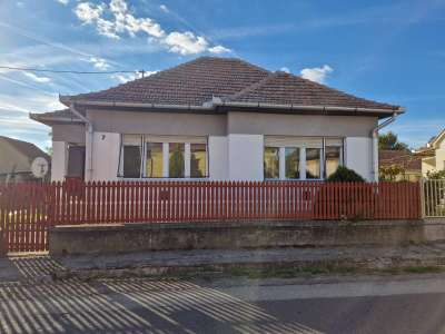 Eladó családi ház - Jászárokszállás / 3. kép
