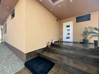 Eladó családi ház - Jászberény / 1. kép