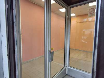 Eladó üzlethelyiség - Jászárokszállás (jászárokszállás) / 3. kép