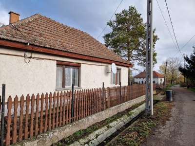 Eladó családi ház - Hevesvezekény / 1. kép