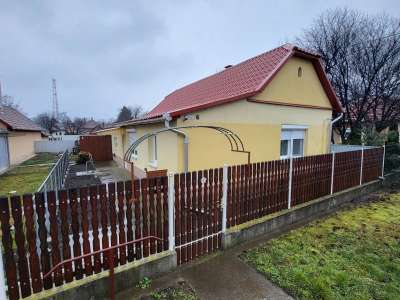 Eladó családi ház - Jászapáti / 1. kép