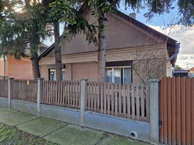 Eladó családi ház - Jászberény / 1. kép