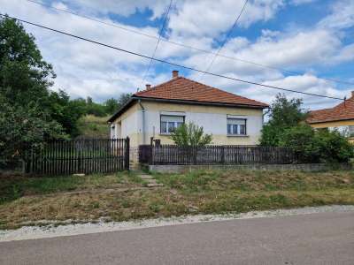 Eladó családi ház - Szuhogy / 1. kép