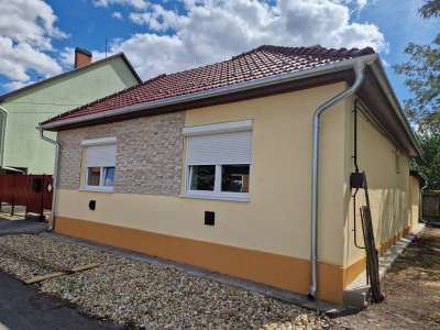 Eladó családi ház - Jászárokszállás / 1. kép