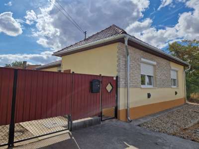 Eladó családi ház - Jászárokszállás / 3. kép