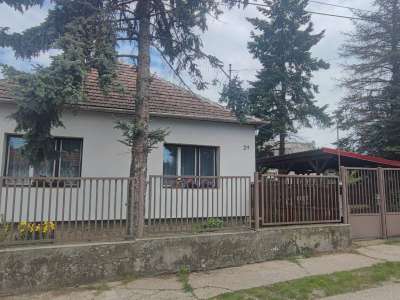 Eladó családi ház - Tatabánya (Alsógalla) / 1. kép