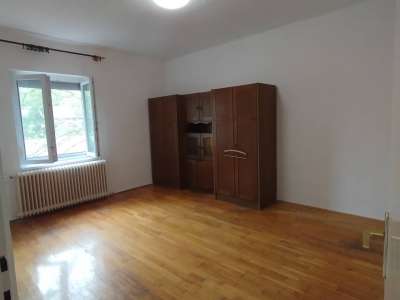 Kiadó téglalakás - Oroszlány (Óváros) / 3. kép