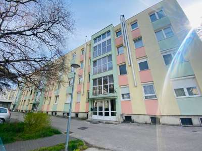 Kiadó téglalakás - Komárom (Komárom) / 10. kép