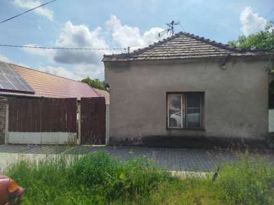 Eladó családi ház - Környe / 1. kép