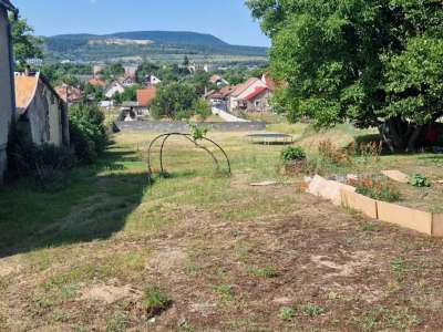 Eladó építési telek - Esztergom (Kertváros) / 4. kép
