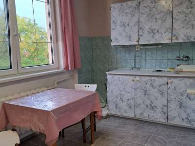 Eladó téglalakás - Oroszlány / 8. kép