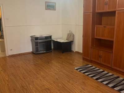 Eladó téglalakás - Tatabánya / 2. kép