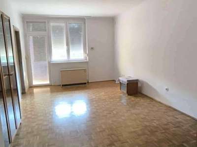 Eladó téglalakás - Komárom (Komárom) / 2. kép