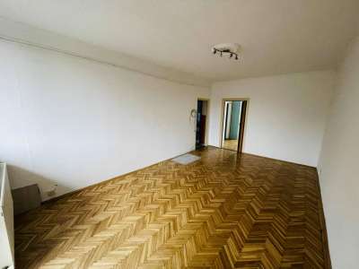 Eladó téglalakás - Komárom (Komárom) / 1. kép