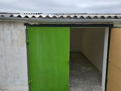 Eladó garázs - Oroszlány / 2. kép