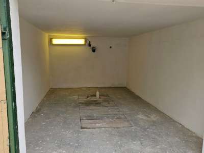 Eladó garázs - Oroszlány / 5. kép