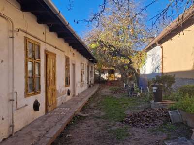 Eladó családi ház - Kesztölc / 1. kép