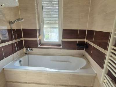 Eladó téglalakás - Oroszlány / 3. kép