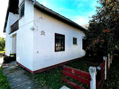 Eladó családi ház - Tarján / 1. kép
