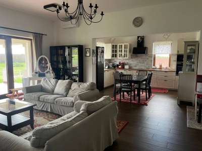 Eladó családi ház - Vértessomló / 2. kép