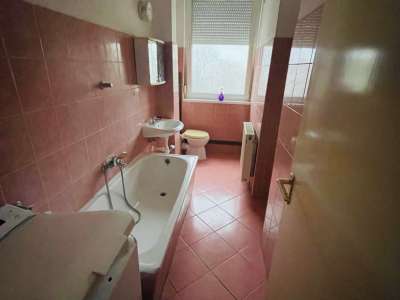 Eladó téglalakás - Komárom (Komárom) / 8. kép