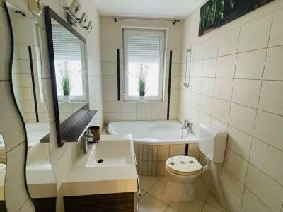 Eladó téglalakás - Komárom / 3. kép