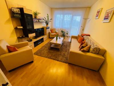 Eladó panellakás - Komárom (Komárom) / 2. kép