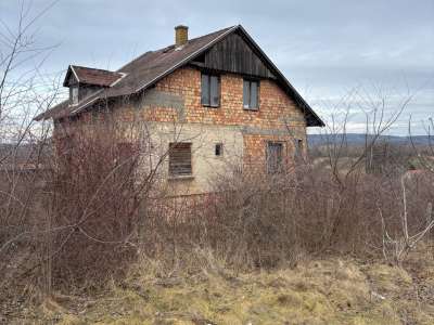 Eladó családi ház - Tata (Tata) / 1. kép