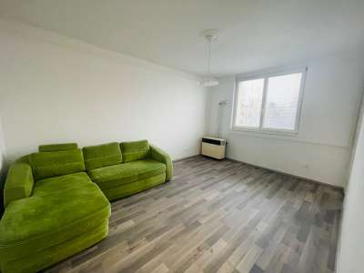 Eladó téglalakás - Komárom (Komárom) / 2. kép