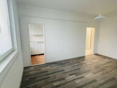 Eladó téglalakás - Komárom (Komárom) / 11. kép