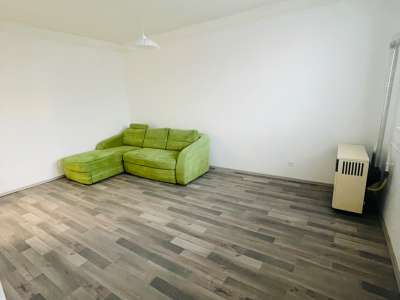 Eladó téglalakás - Komárom (Komárom) / 9. kép