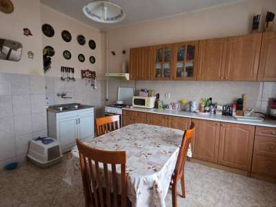 Eladó családi ház - Oroszlány (Borbála) / 3. kép