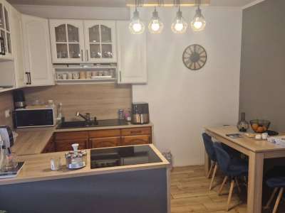 Eladó családi ház - Kesztölc / 2. kép