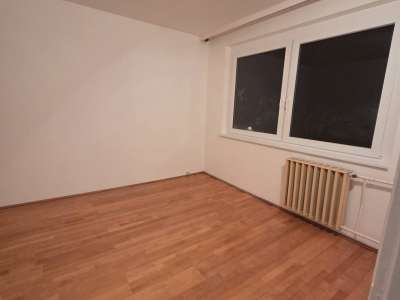 Eladó panellakás - Oroszlány (Oroszlány) / 2. kép