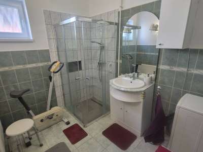 Eladó családi ház - Oroszlány / 9. kép