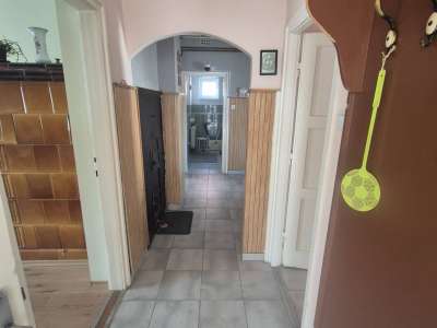 Eladó családi ház - Oroszlány / 3. kép